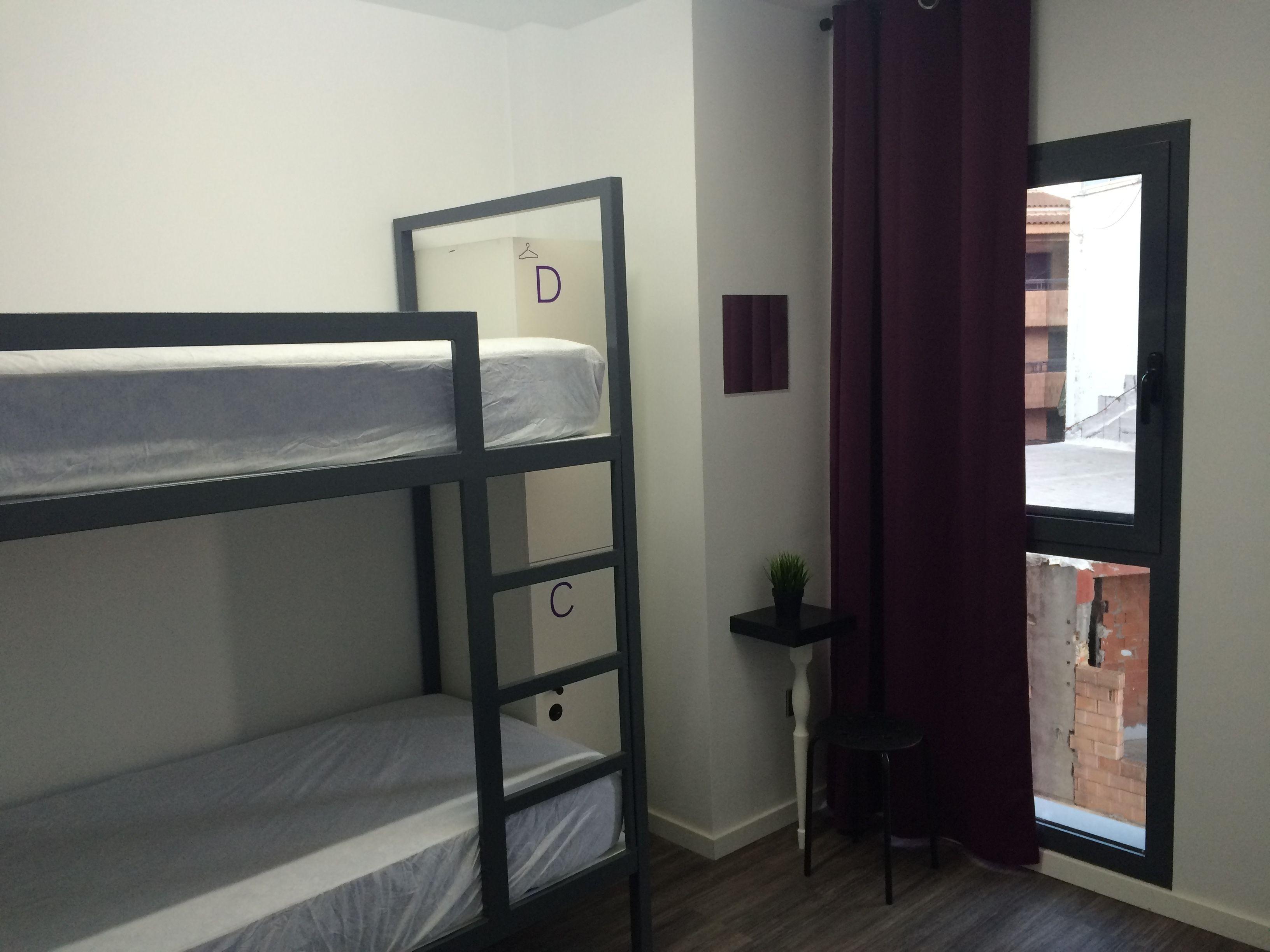 Chameleon Youth Hostel Alicante — Photos 2